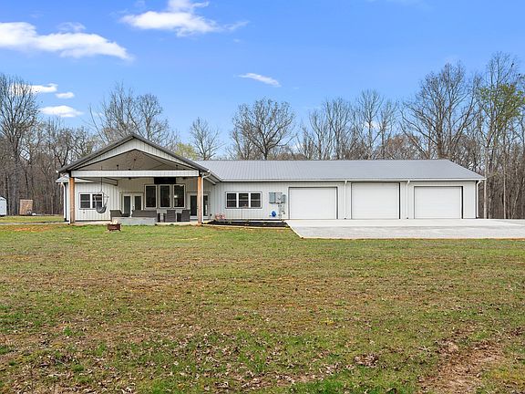 2nd image of 300 Mud Ln