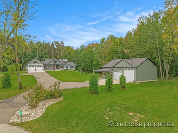 5312 Fillmore St, Allendale, MI 49401