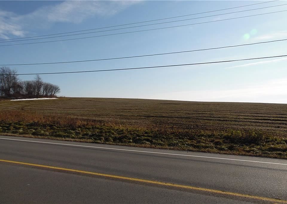 2nd image of 1772 Route 441