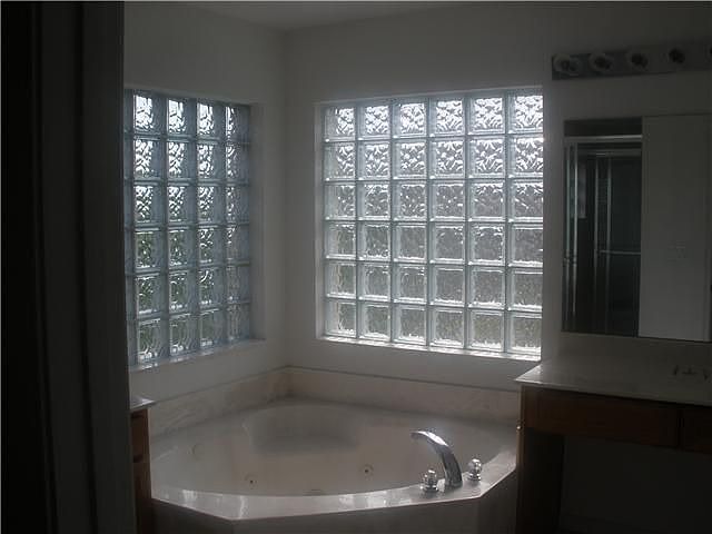 2nd image of 1017 Center Stone Ln