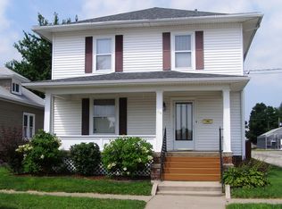 224 S B St, Monmouth, IL 61462