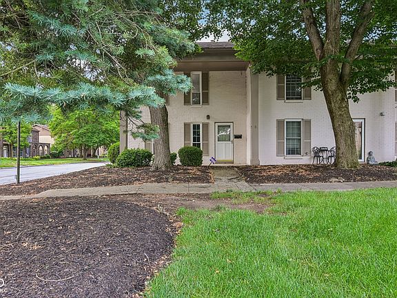 3rd image of 4311 Dahlia Ct