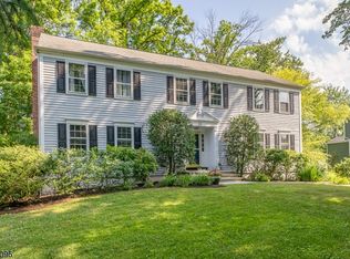 33 Hampton Rd, Chatham, NJ 07928