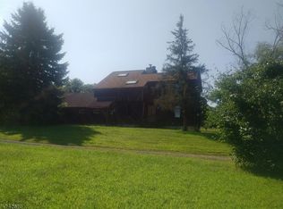 440 County Road 614, Asbury, NJ 08802