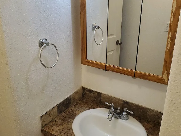 680 Moonlite Dr — Photo 10