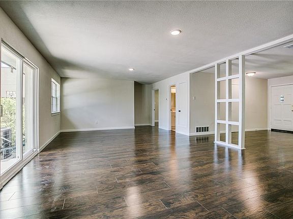 5th image of 202 Kenway Dr