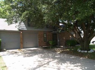 4109 Huckleberry Dr, Fort Worth, TX 76137