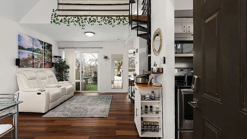 2 bed, $1,850 — Photo 1