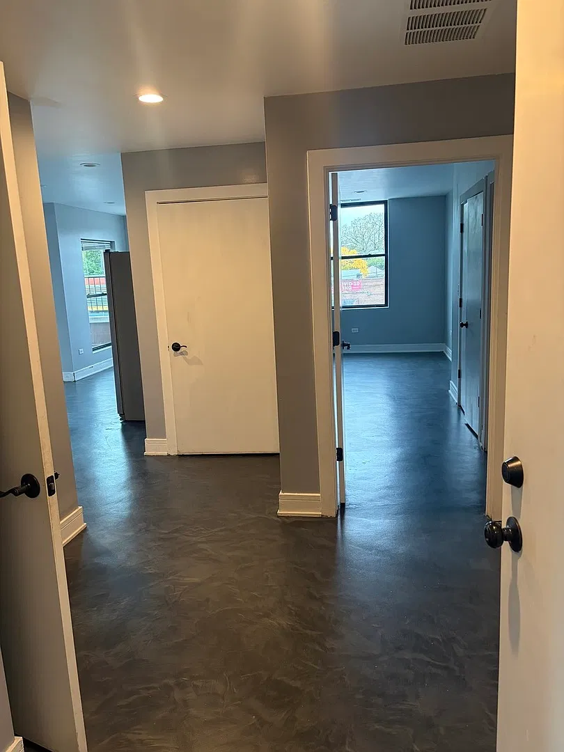2 bed, 1.5 bath, 1000 sqft, $2,200 — Photo 3