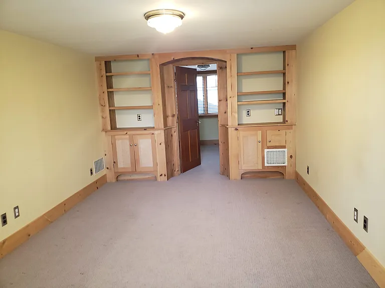 2400 W Idaho St — Photo 10