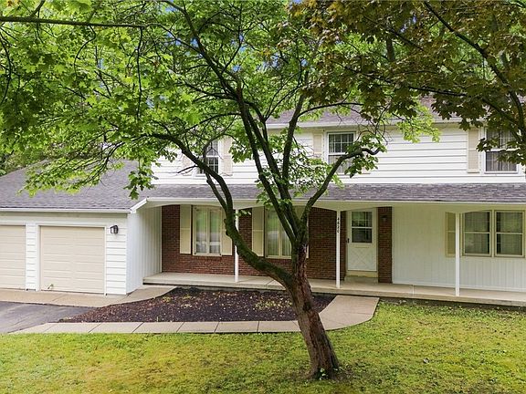 3rd image of 4620 Boncrest Dr W