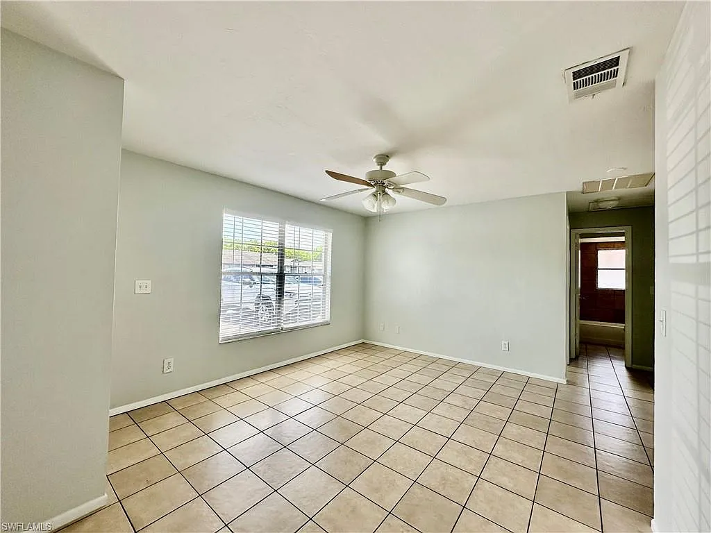 2 bed, 2.0 bath, 840 sqft, $1,595 — Photo 4