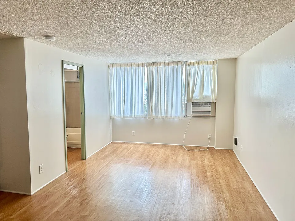 1060 Kamehameha Hwy #2505B