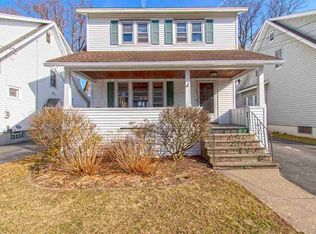 55 Edgecomb St, Albany, NY 12209
