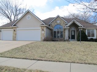 6029 SW 39th Ct, Topeka, KS 66610