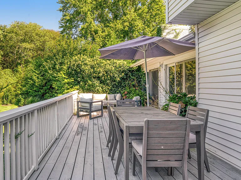 41 Shinnecock Hills Rd — Photo 29