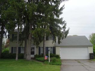 6118 Old Brook Dr, Fort Wayne, IN 46835