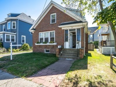 3 Chester Ave, Winthrop, MA, 02152