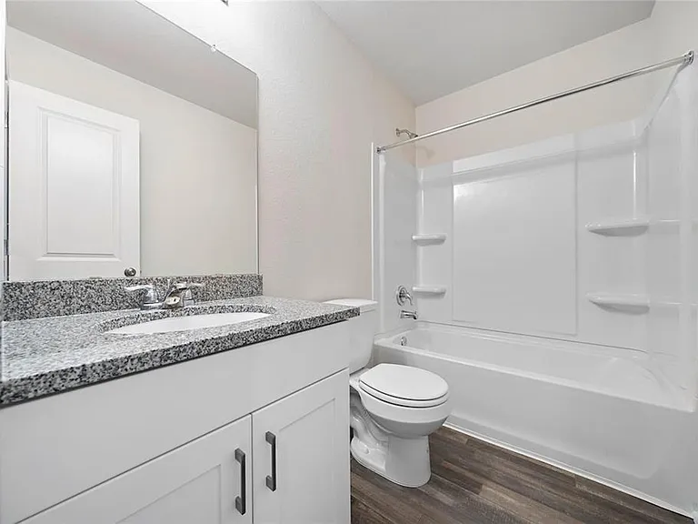 15528 Briar Forest Dr — Photo 4
