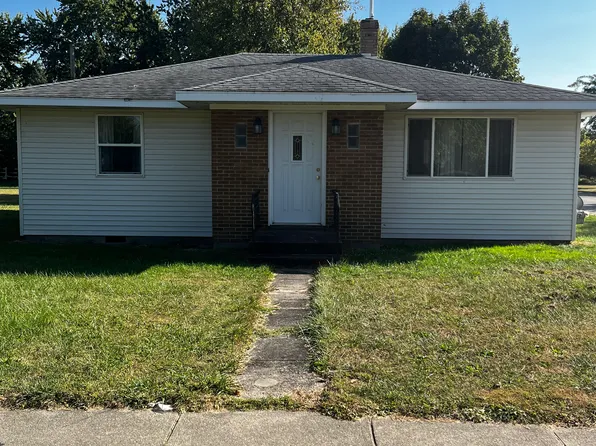 5093 Center St, Fairgrove, MI 48733