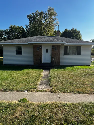 5093 Center St Photo 1