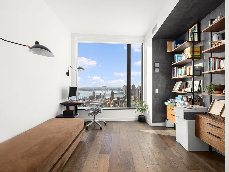 11 Hoyt St #45H — Photo 11