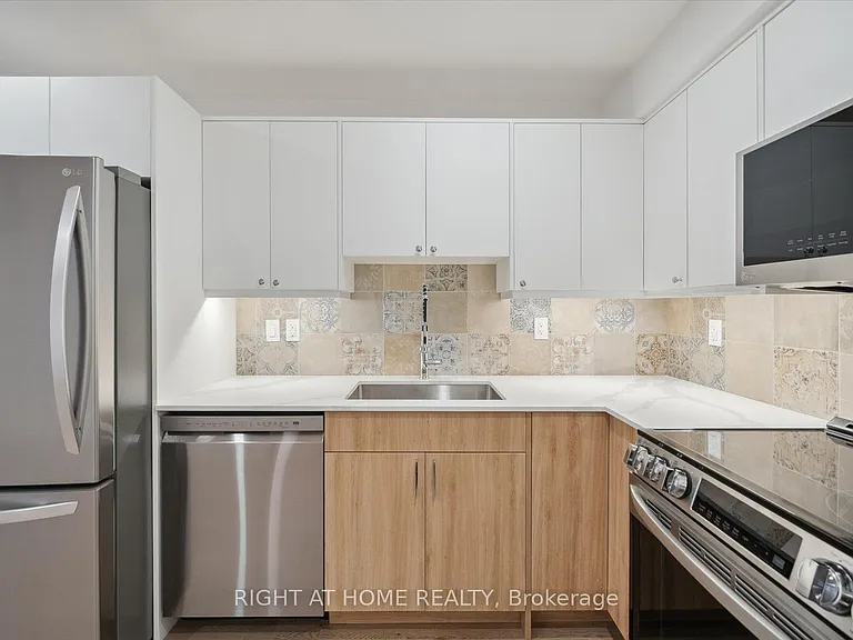 112 Walmer Rd #6 — Photo 3