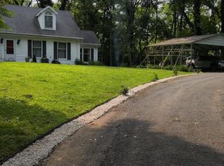 129 Hartle Ln, Inwood, WV 25428