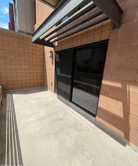 330 S Farmer Ave #114 — Photo 38