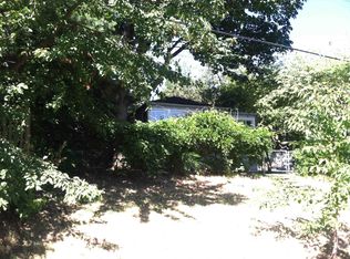 9725 17th Ave NE, Seattle, WA 98115