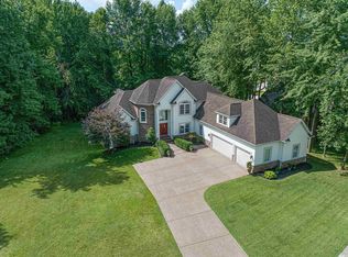 8605 Clovely Ct, Newburgh, IN 47630