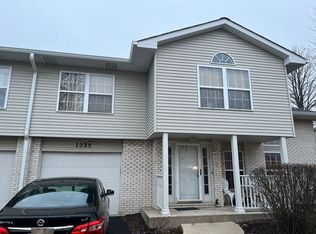 1332 Sugar Ct, Naperville, IL 60563