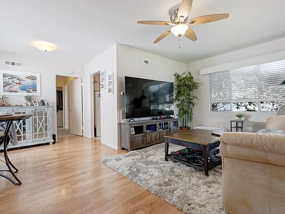4th image of 465-469 E Ave