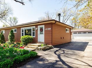 1S500 Leahy Rd, Oakbrook Terrace, IL 60181