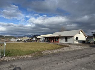 6 Flat Iron Ln, Plains, MT 59859