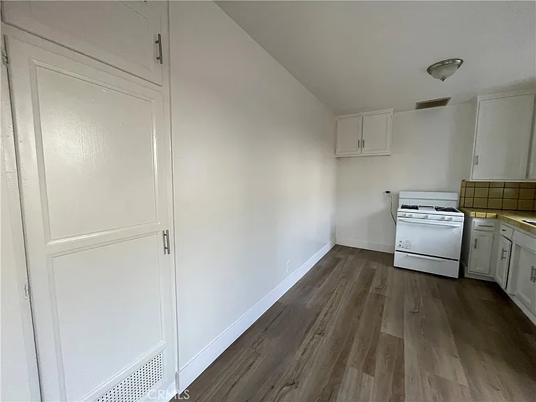 3444 Redondo Beach Blvd #3 — Photo 8