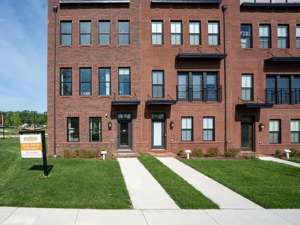 42104 Hazel Grove Ter, Ashburn, VA 20148