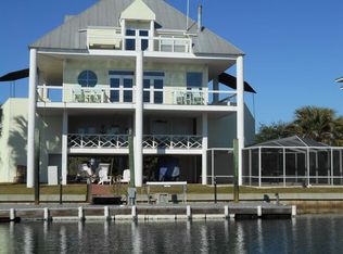187 Harbour Point Dr, Crawfordville, FL 32327