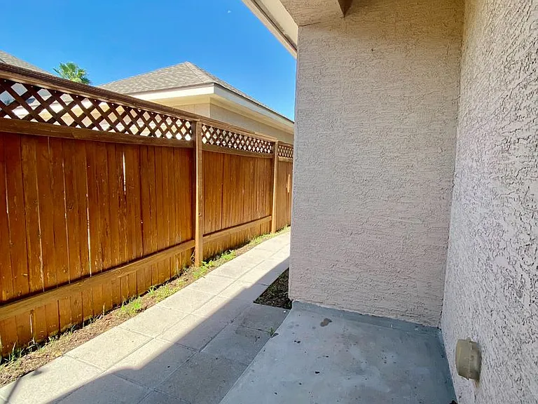 6716 Sangria Dawn — Photo 22