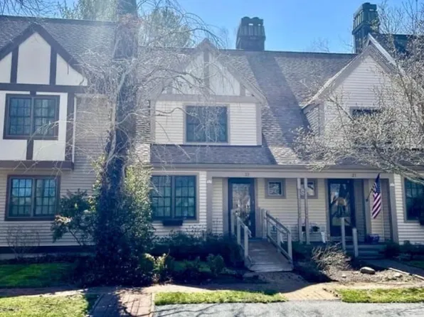 22 Village Green Circle, Mashpee, MA 02649