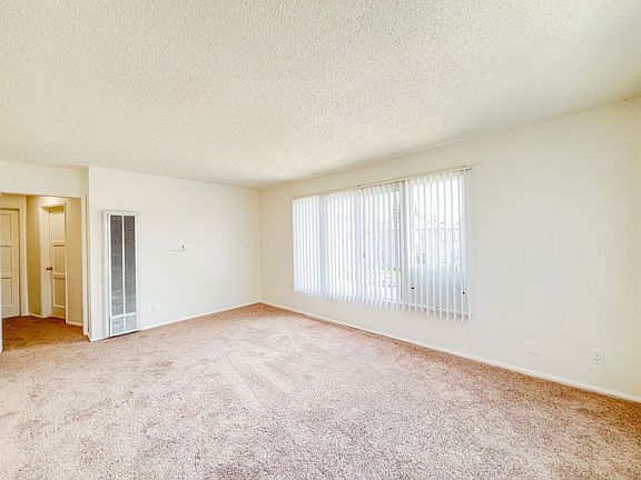 5th image of 4680-4682 Orange Ave #4680C