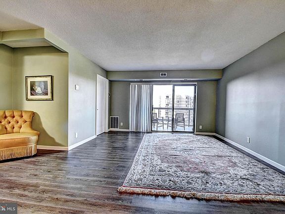 4th image of 8350 Greensboro Dr APT 625