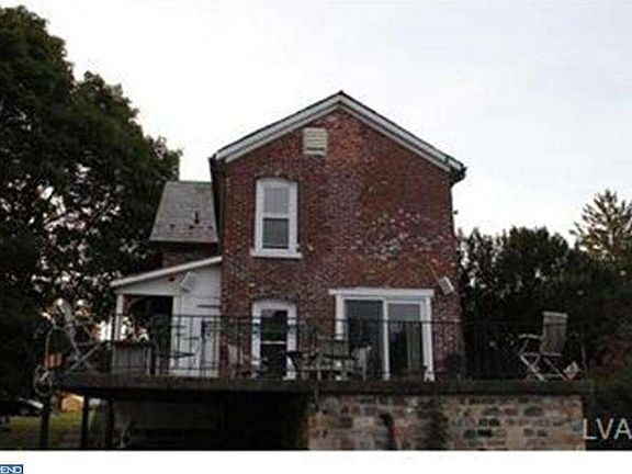 3rd image of 6101 Chestnut St