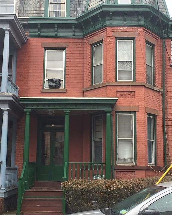 1st image of 25 Henry Ave
