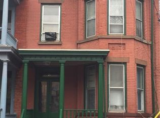 25 Henry Ave, Newburgh, NY 12550