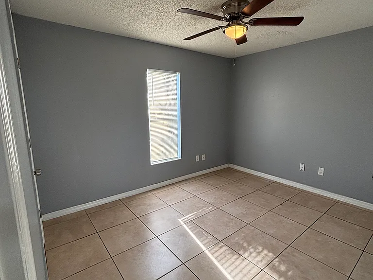 452 Apopka Hills Cir — Photo 18