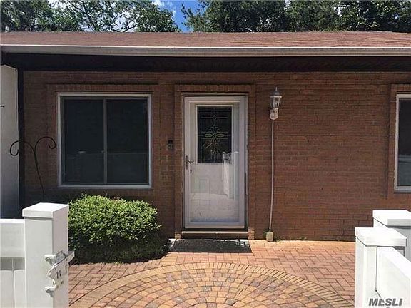 2nd image of 625 W End Dr