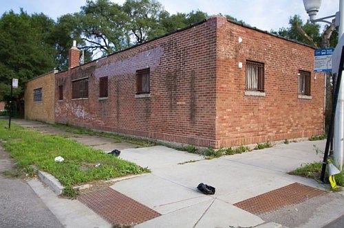 2nd image of 6201 S Racine Ave