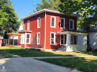 521 N Saginaw St, Owosso, MI, 48867