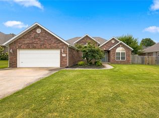 702 SW Maidstone Ave, Bentonville, AR 72712